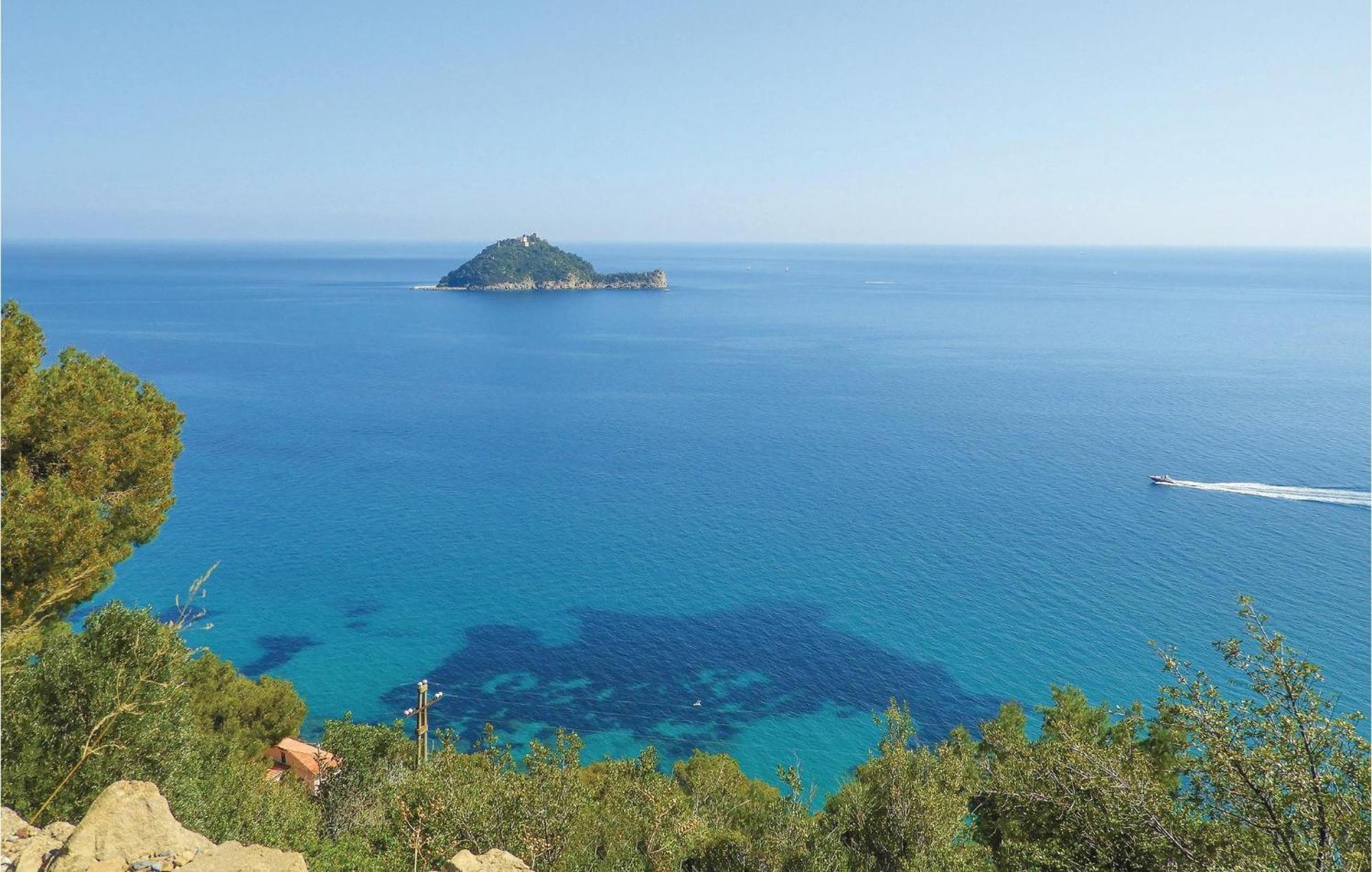 Amazing Apartment In Albenga With Wifi Eksteriør bilde